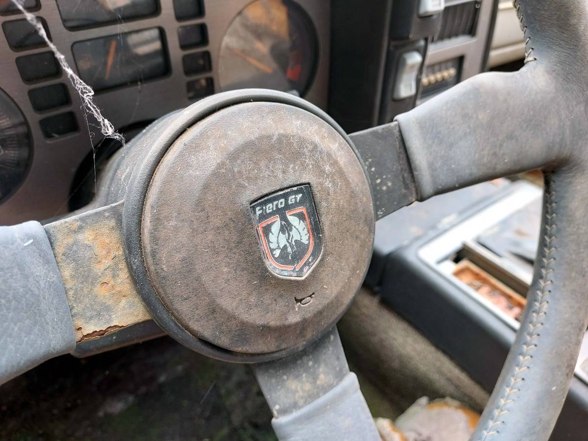 Pontiac-fiero-gt-pisa-artero-kit-car-1988-grey