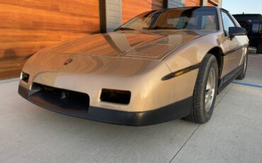 Pontiac-fiero-se-1987-15