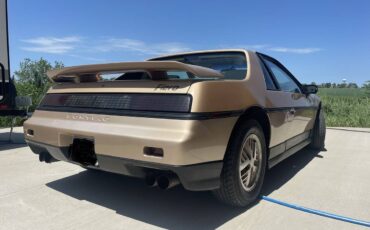 Pontiac-fiero-se-1987-2