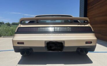 Pontiac-fiero-se-1987-3
