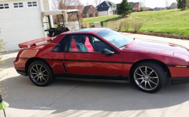 Pontiac-fiero-se-1987-red-14