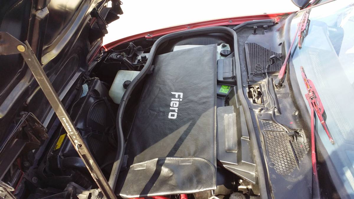 Pontiac-fiero-se-1987-red-3
