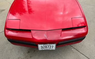 Pontiac-firebird-1987-red-1