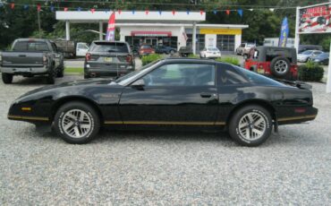Pontiac-firebird-1991-black-1