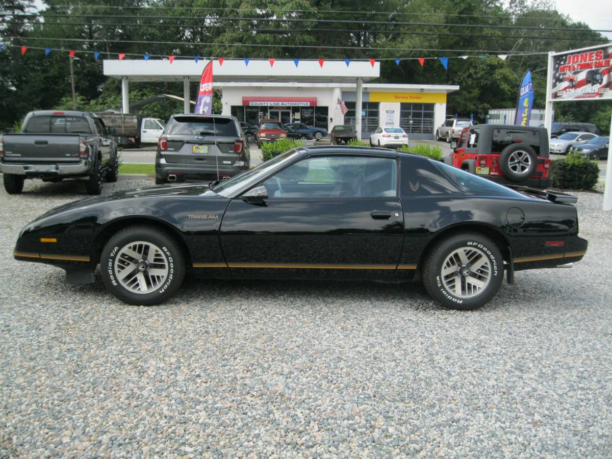 Pontiac-firebird-1991-black-1