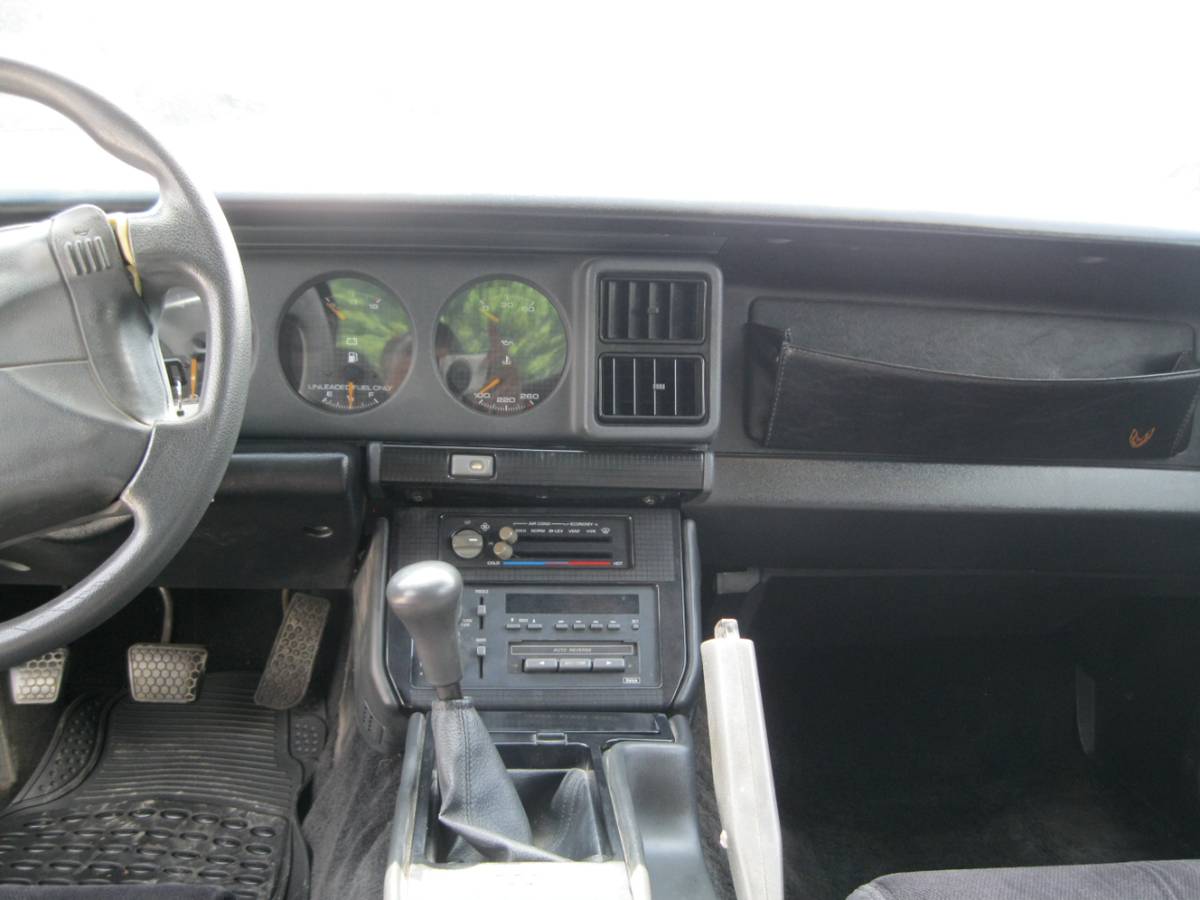 Pontiac-firebird-1991-black-10