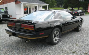 Pontiac-firebird-1991-black-14