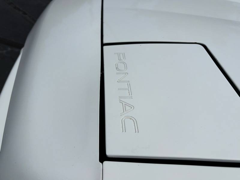 Pontiac-firebird-1991-white-13