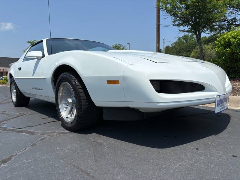 Pontiac-firebird-1991-white-19