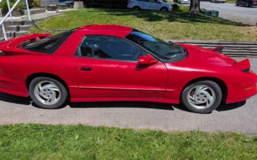 Pontiac-firebird-1993-red-3
