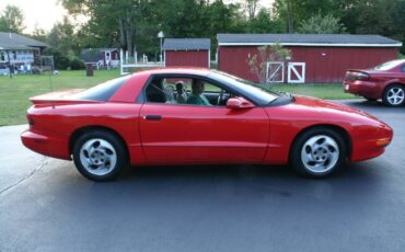 Pontiac-firebird-1994-red-1