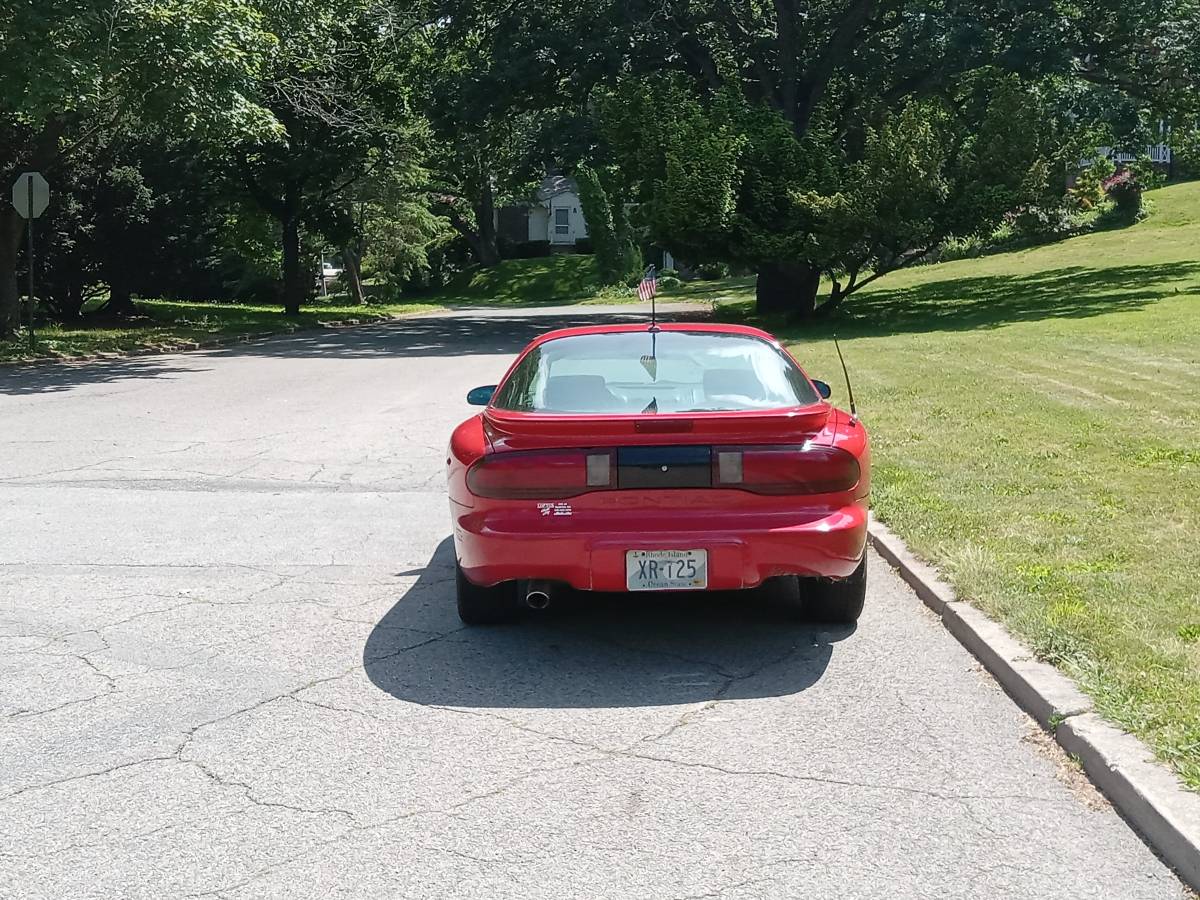 Pontiac-firebird-1995-red-1