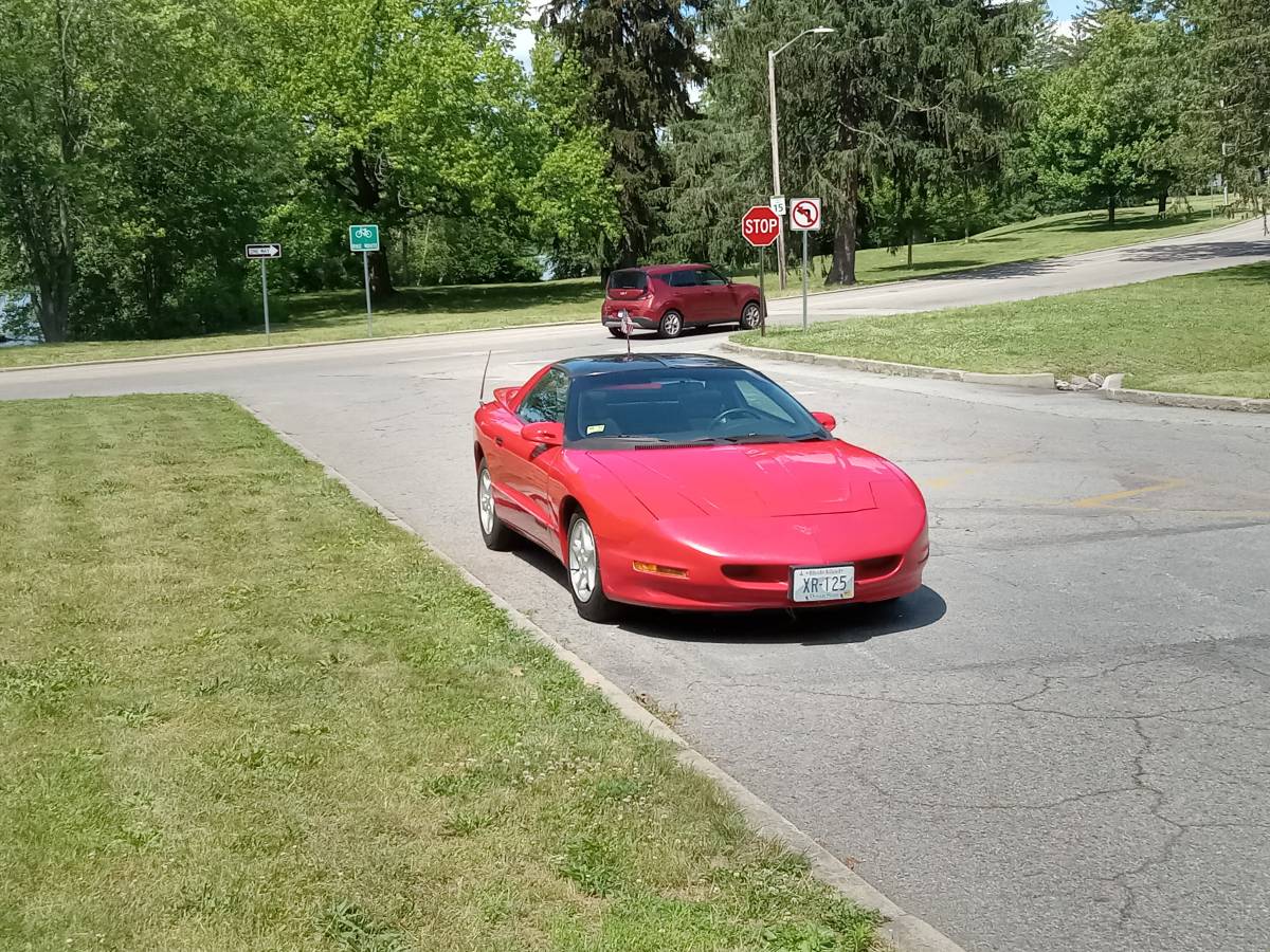Pontiac-firebird-1995-red-3