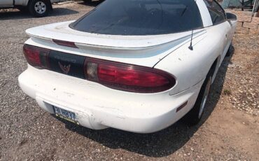 Pontiac-firebird-1995-white-9
