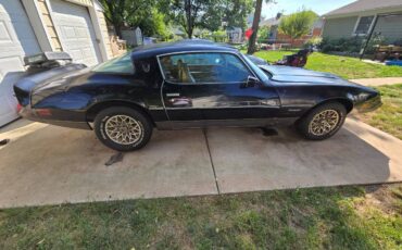 Pontiac-firebird-formula-1979-black-7