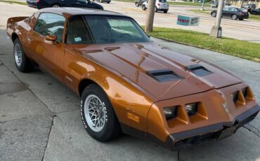 Pontiac-firebird-formula-1981-2