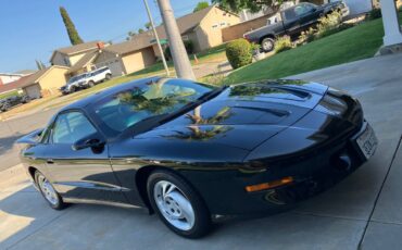 Pontiac-firebird-pontiac-trans-am-1993-black-2