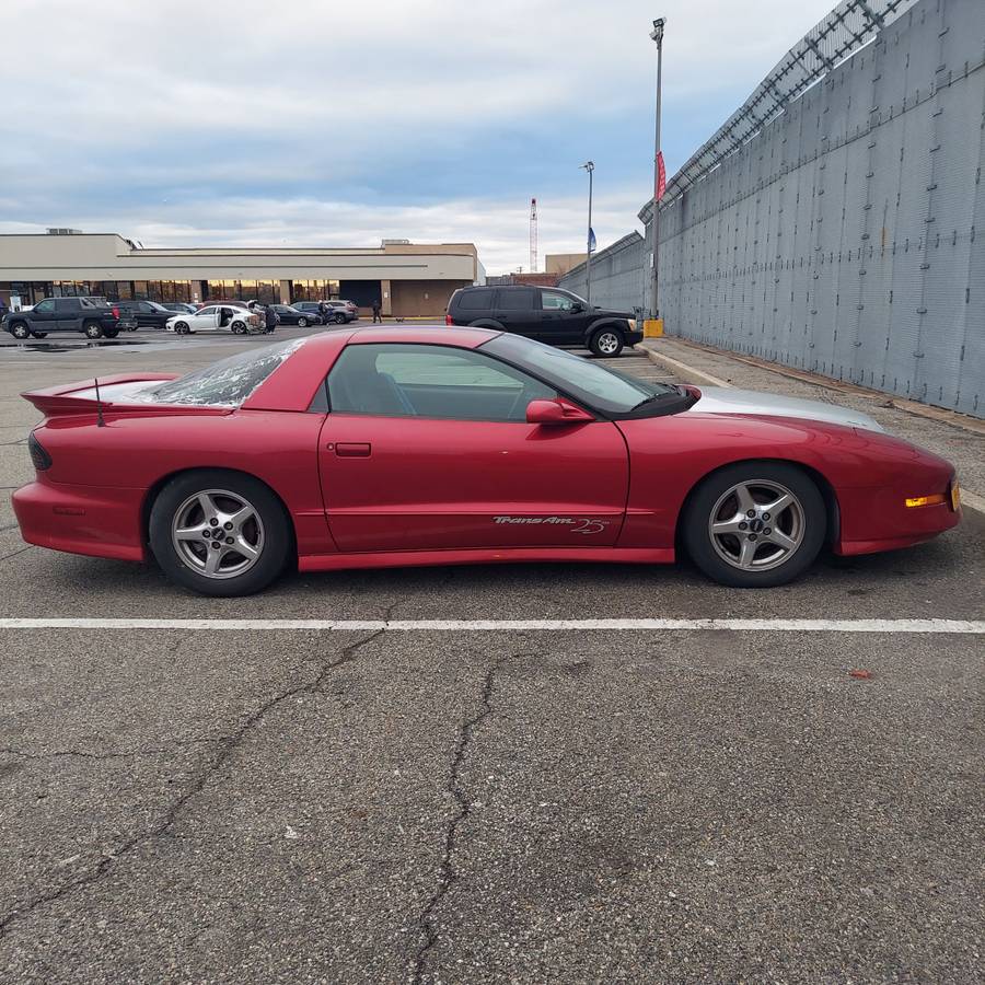 Pontiac-firebird-tr-1994-red-3