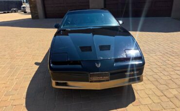 Pontiac-firebird-trans-am-1985-black-3