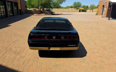 Pontiac-firebird-trans-am-1985-black