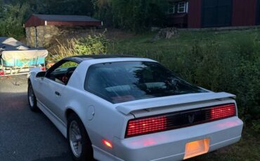Pontiac-firebird-trans-am-1990-white-1