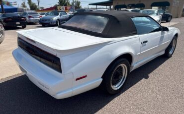 Pontiac-firebird-trans-am-1991-white-10
