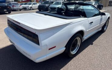 Pontiac-firebird-trans-am-1991-white-11