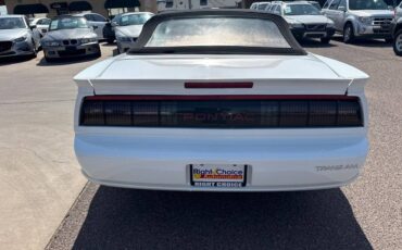 Pontiac-firebird-trans-am-1991-white-12