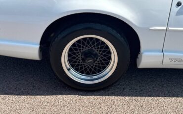 Pontiac-firebird-trans-am-1991-white-16