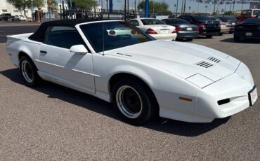 Pontiac-firebird-trans-am-1991-white