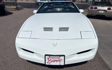 Pontiac-firebird-trans-am-1991-white-5