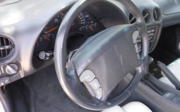 Pontiac-firebird-trans-am-1994-white-10