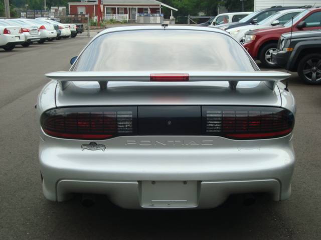 Pontiac-firebird-trans-am-1995-1