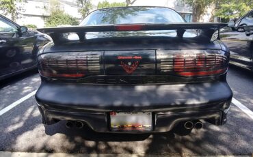 Pontiac-firebird-trans-am-gt-1994-black-2