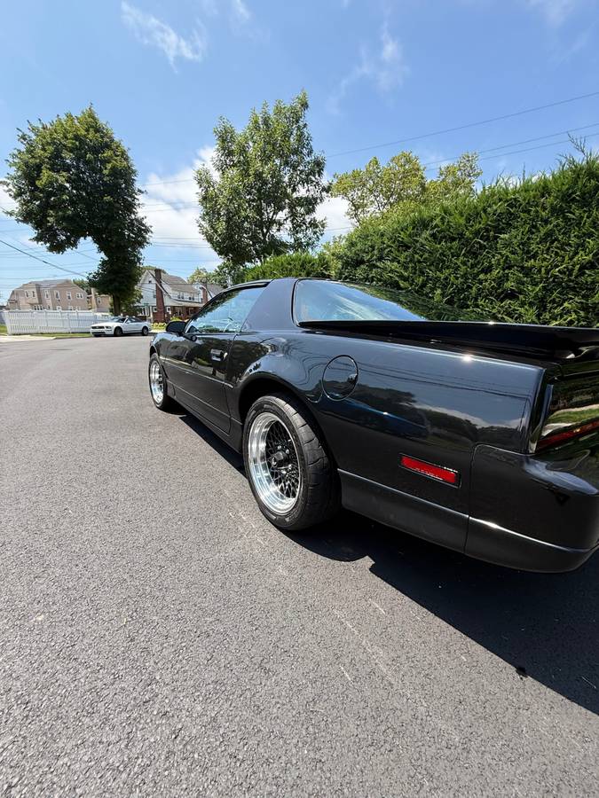 Pontiac-firebird-trans-am-ws6-1989-black-1