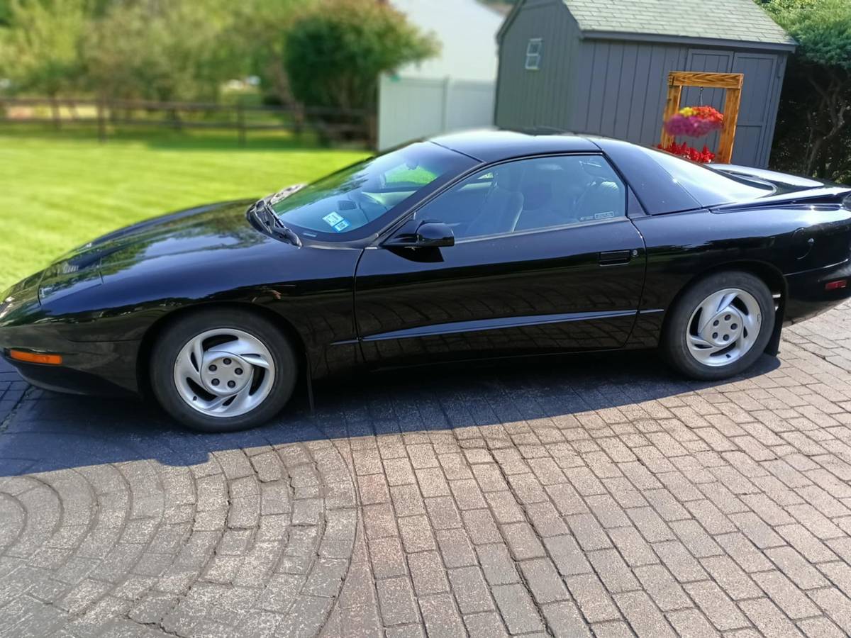 Pontiac-firebird-transam-formula-v8-1994-black-6
