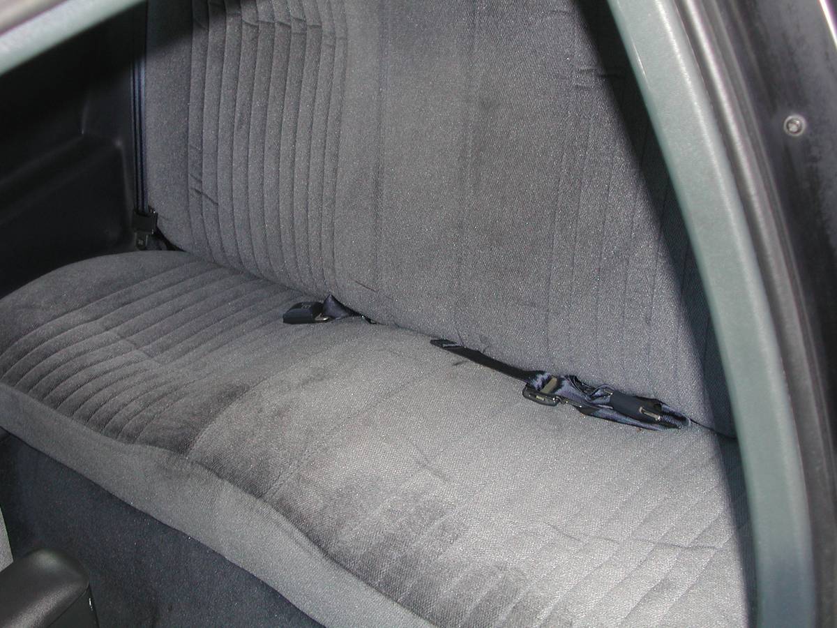 Pontiac-grand-am-1991-white-14