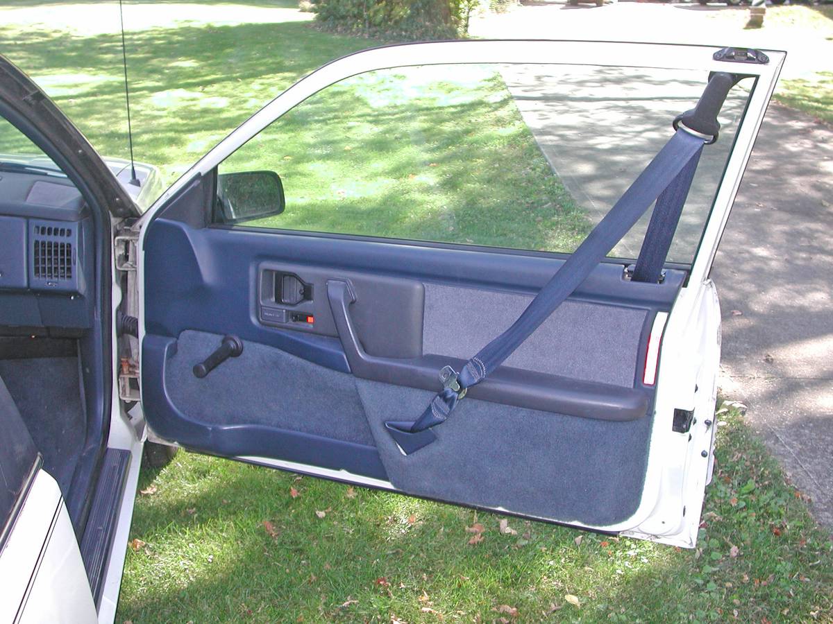 Pontiac-grand-am-1991-white-16