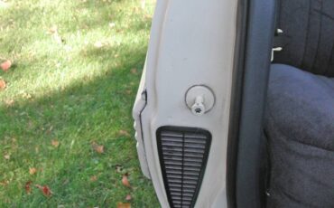Pontiac-grand-am-1991-white-21