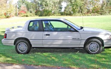 Pontiac-grand-am-1991-white-22