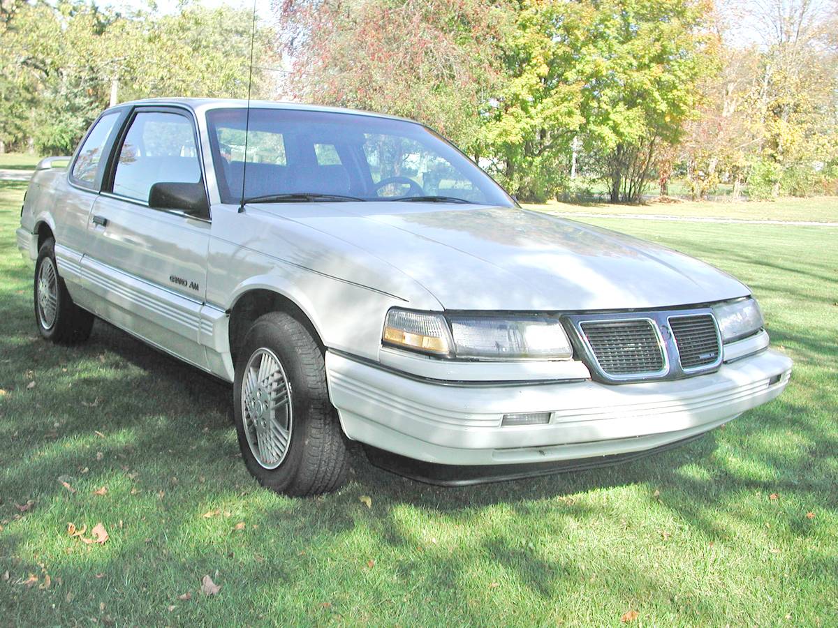Pontiac-grand-am-1991-white-3