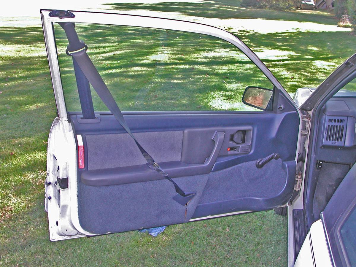 Pontiac-grand-am-1991-white-8