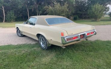 Pontiac-grand-prix-1970-3
