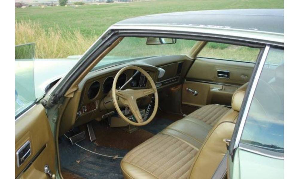 Pontiac-grand-prix-1970-green-14