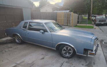 Pontiac-grand-prix-1980-1