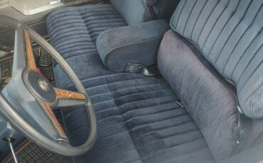 Pontiac-grand-prix-1980-2