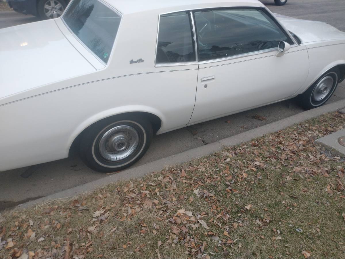 Pontiac-grand-prix-1980-6