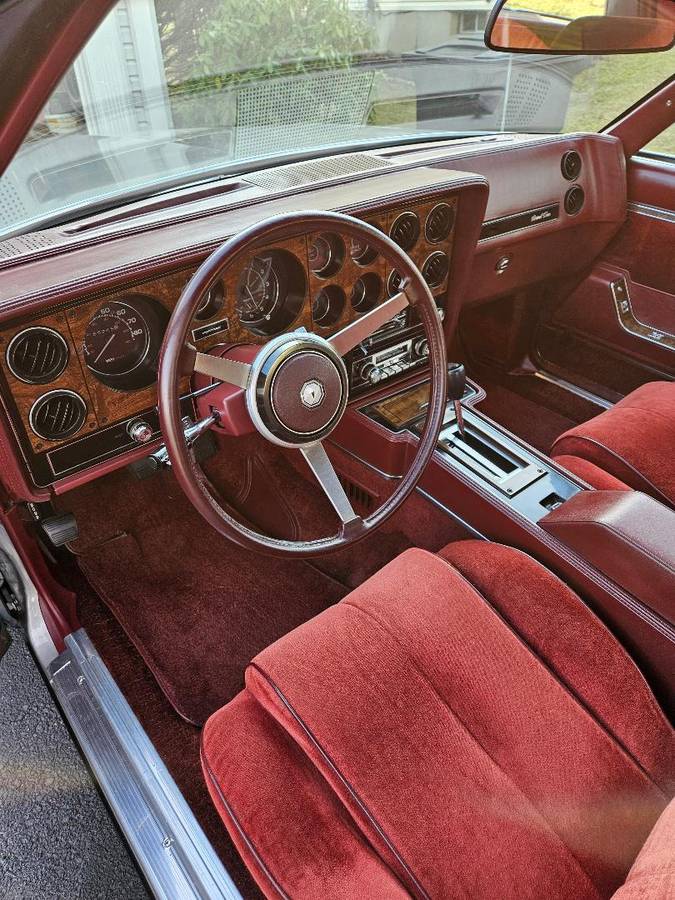 Pontiac-grand-prix-1983-silver-8