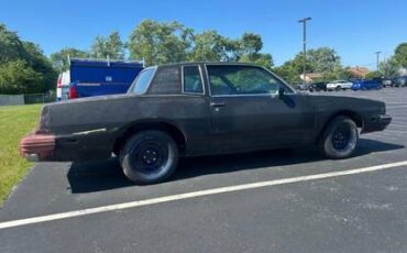 Pontiac-grand-prix-1984-black-2