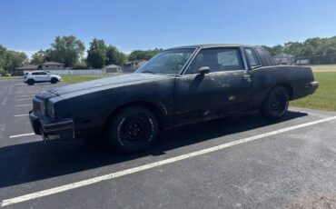 Pontiac-grand-prix-1984-black
